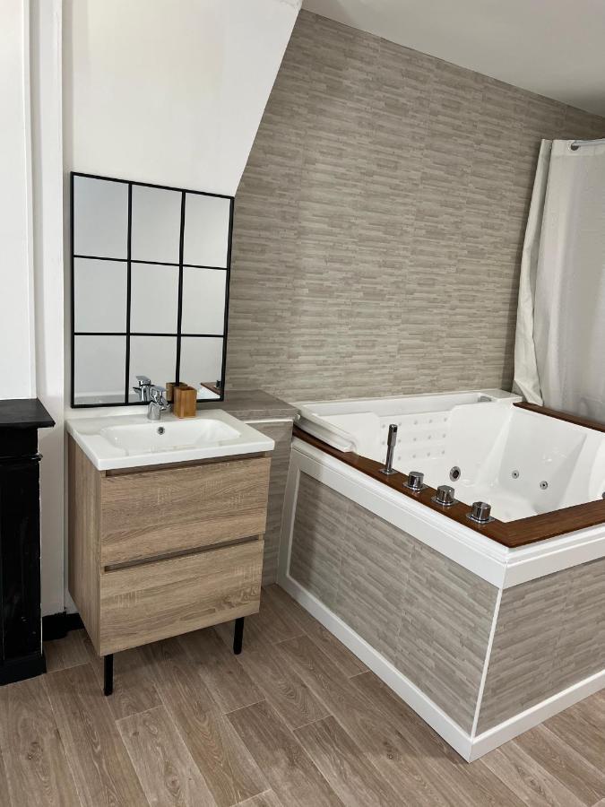 מלון אמיינס Magnifique Loft 35M2 Jacuzzi Rvb Night 1 מראה חיצוני תמונה