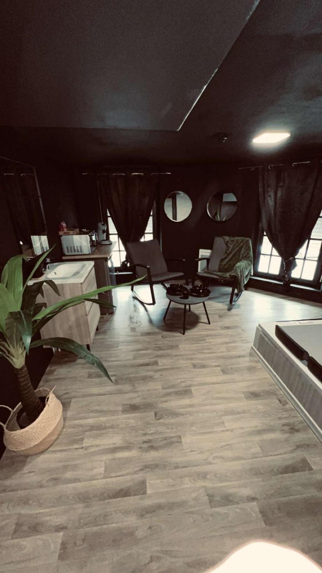 מלון אמיינס Magnifique Loft 35M2 Jacuzzi Rvb Night 1 מראה חיצוני תמונה